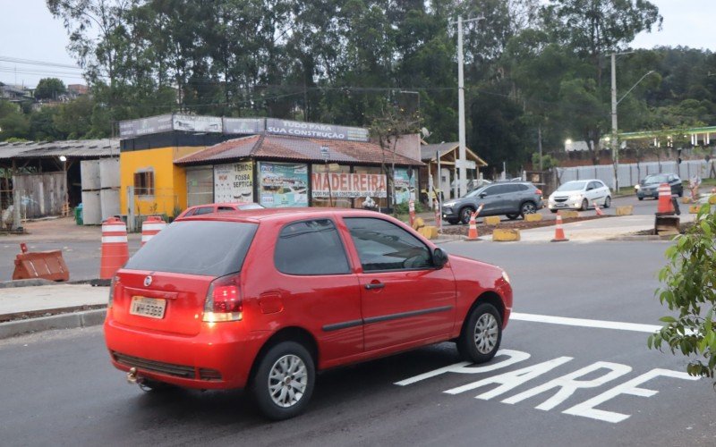 Rótula virou único acesso ao bairro Rincão dos Ilhéus