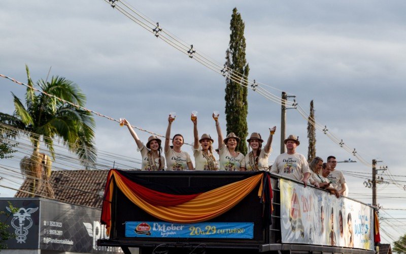 Saiba por quais cidades a Carreata do Chopp da 35ª Oktoberfest de Igrejinha passará nesta quinta-feira | abc+