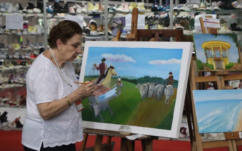 Ana Alice é presidente da Associação