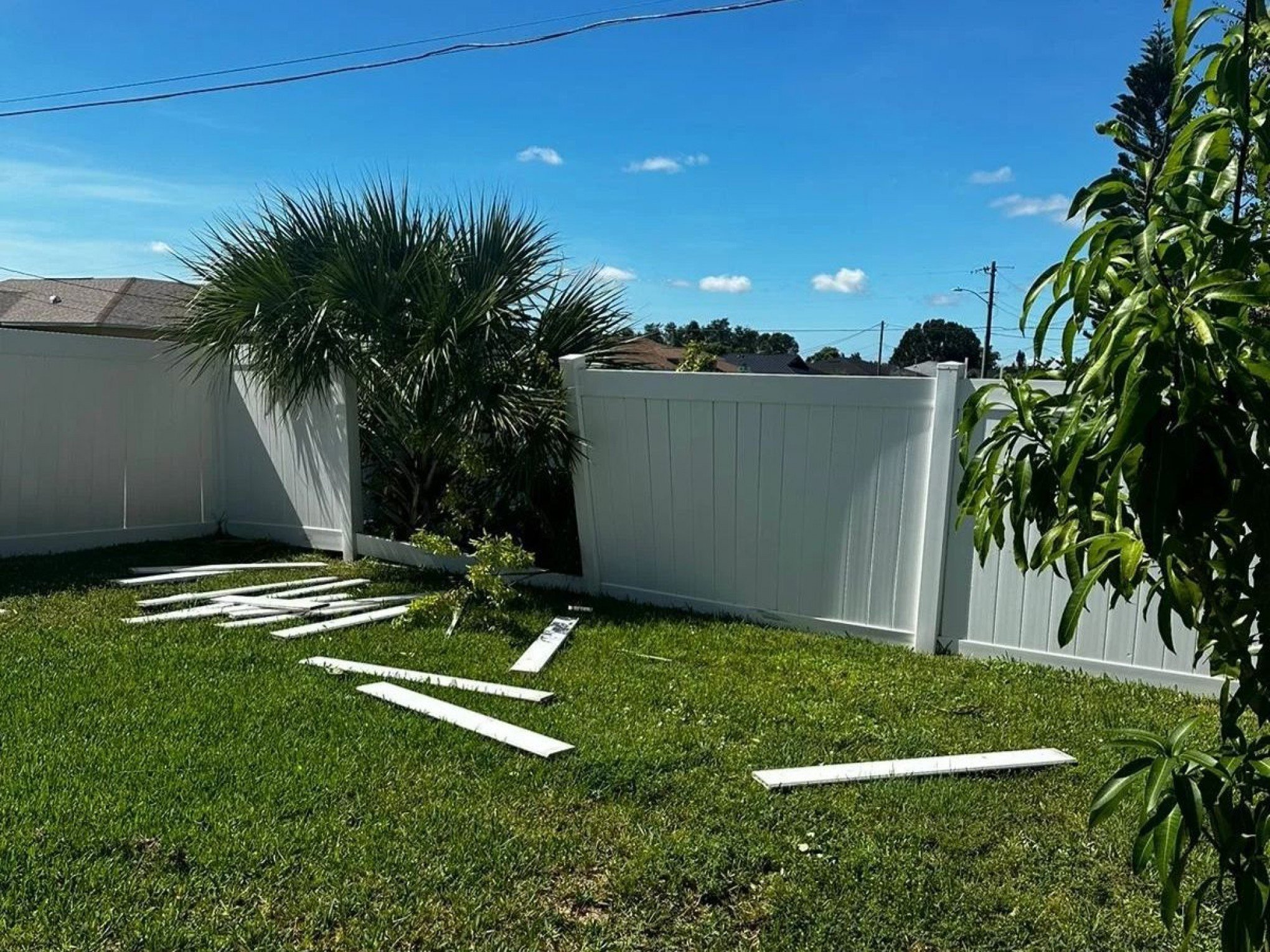 Danos causados pelo furacão Milton 