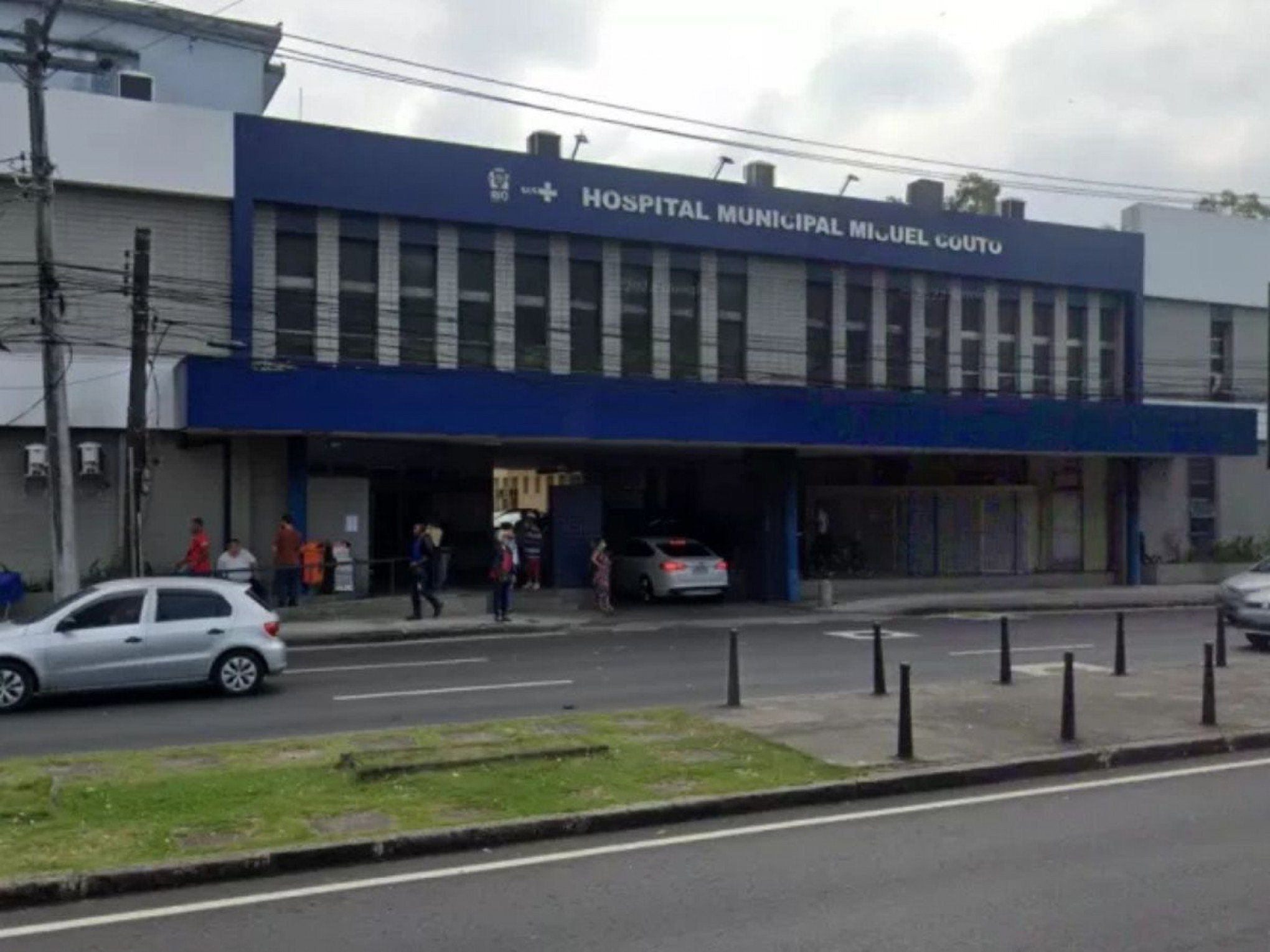Mais um menino que comeu bombom dado por desconhecida morre; suspeita é de envenenamento