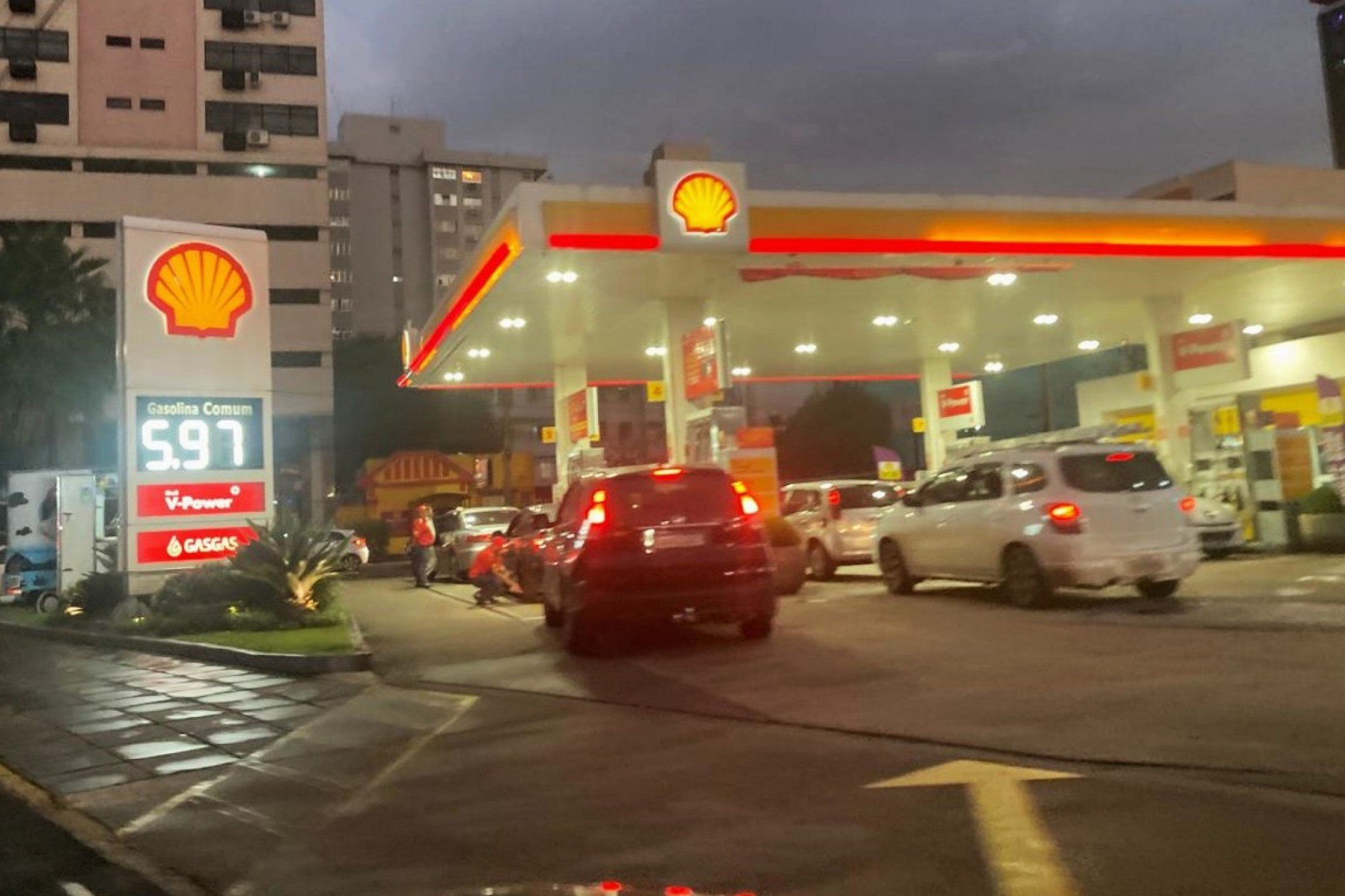 Antes do fim de semana, gasolina é vendida abaixo dos R$ 6 em Novo Hamburgo