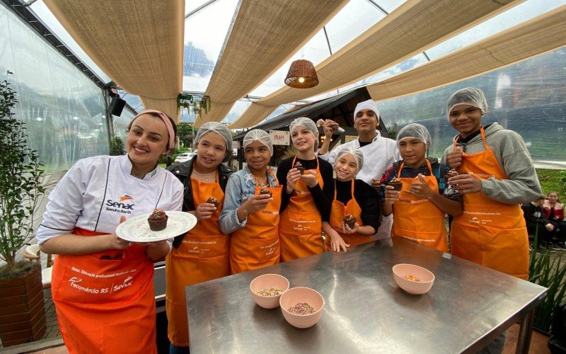 Estudantes participam de oficinas com o Senac Gramado no Festival de Gastronomia