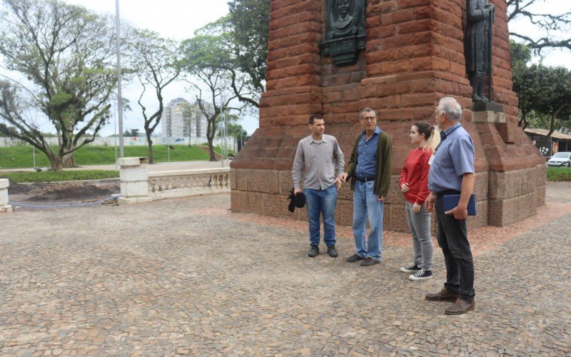 Equipe da Semov vistoria os serviços no espaço público 