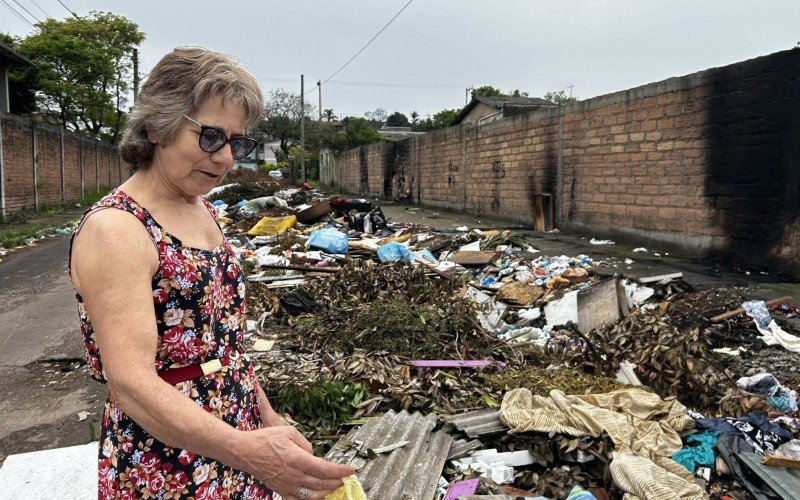 Sueli Krombauer afirma que lixão a céu aberto na Rua Juarez oferece risco à saúde | abc+