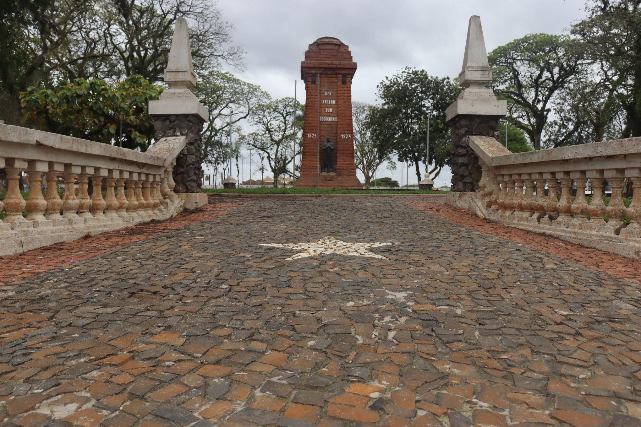 Revitalização da Praça do Imigrante deve ser concluída até o fim de novembro