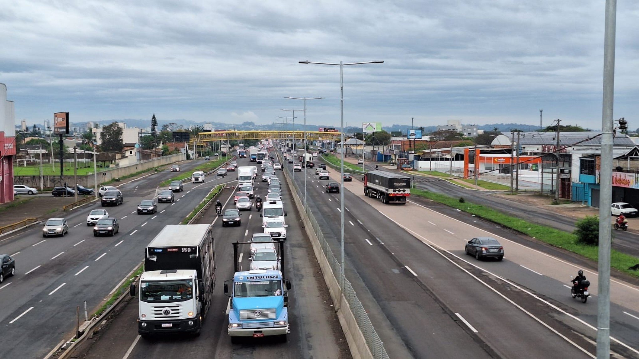 BR-116: Congestionamento de quase 3 km é registrado em São Leopoldo