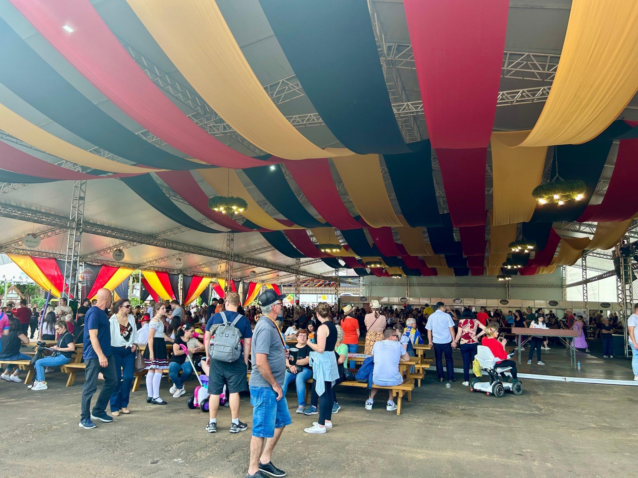 OKTOBERFEST: Terça-feira será de entrada grátis na festa de Igrejinha; veja a programação