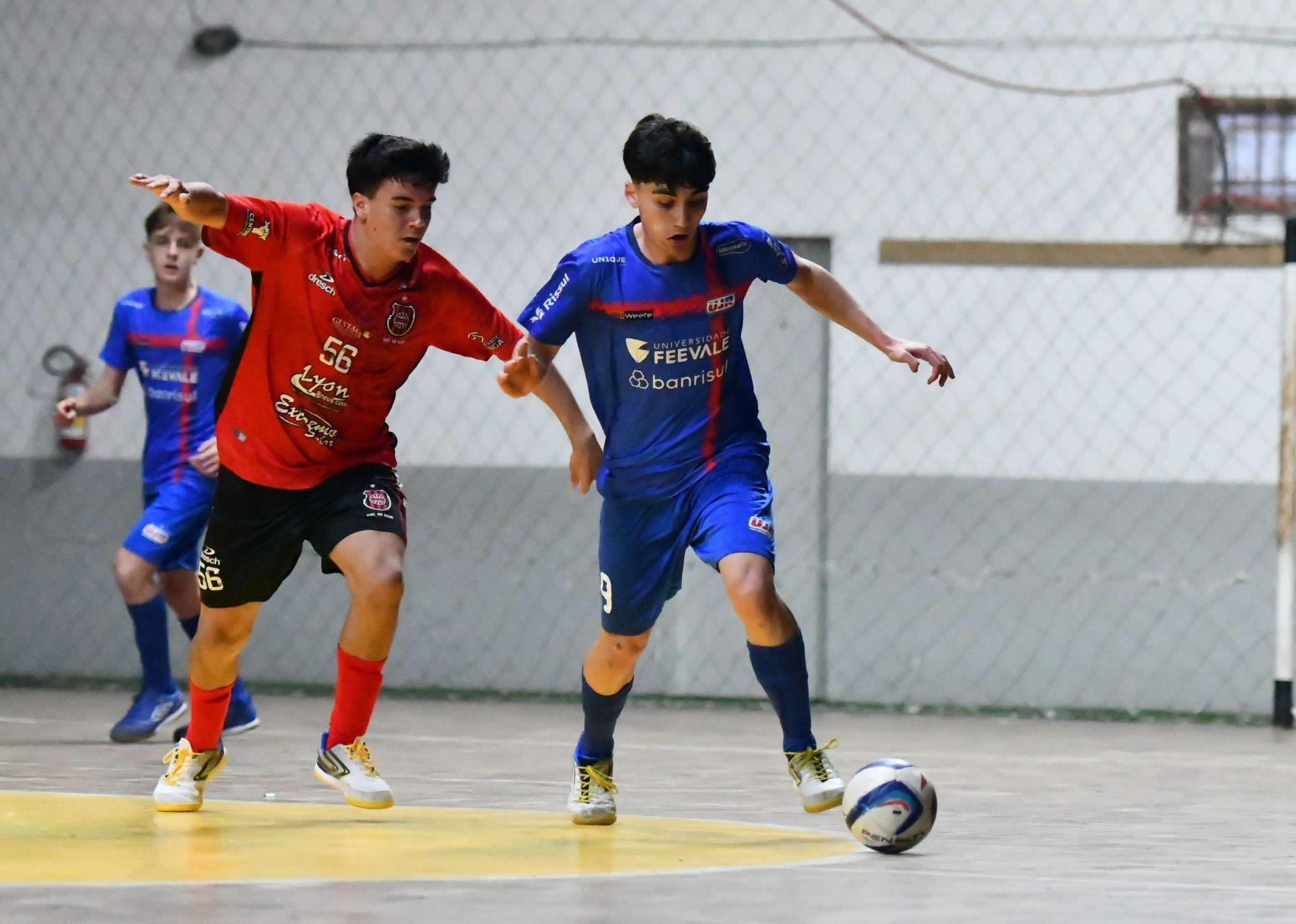 Sub-13 e Sub-15 da UJR/Feevale/Banrisul largam em vantagem nas quartas de final do Gauchão