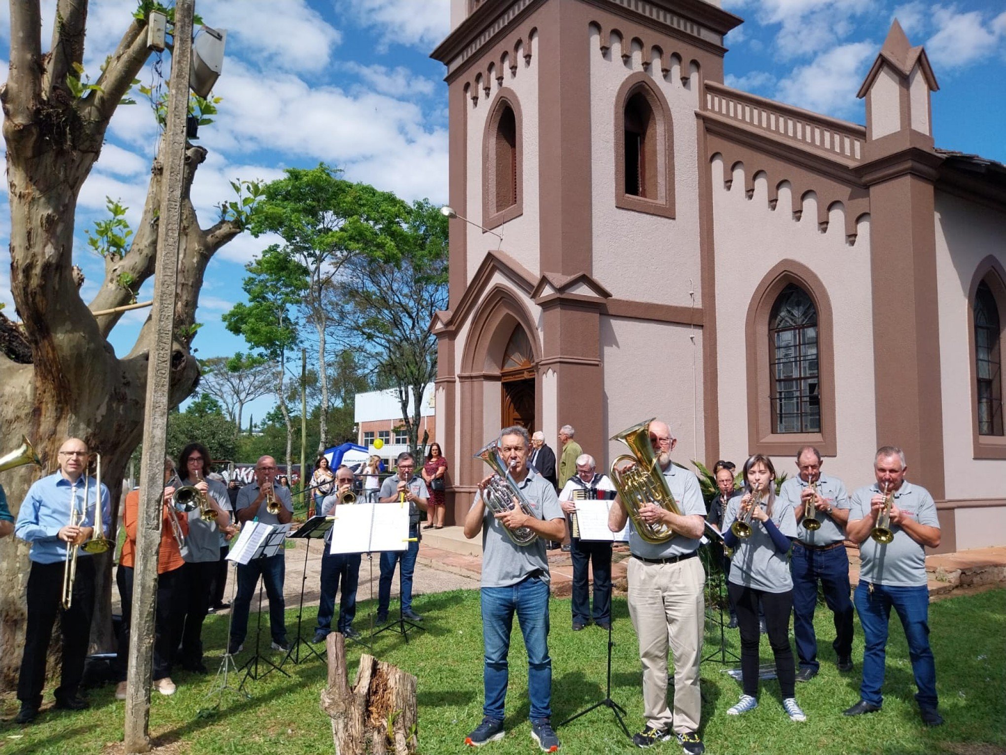 Luteranos de Novo Hamburgo reinauguram templo após 45 dias de obras