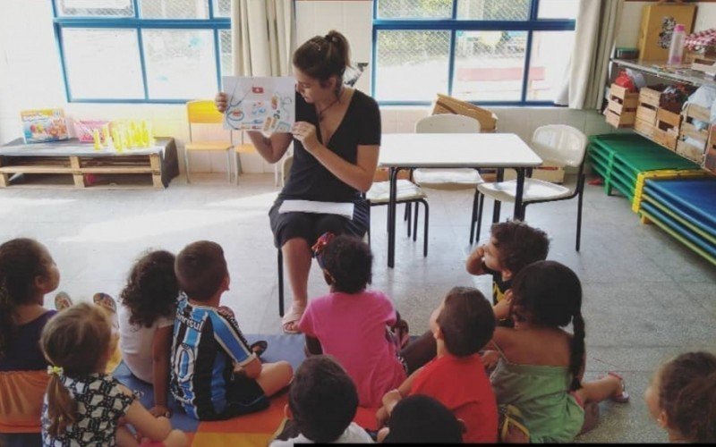 Sabrina é professora concursada da rede municipal. | abc+