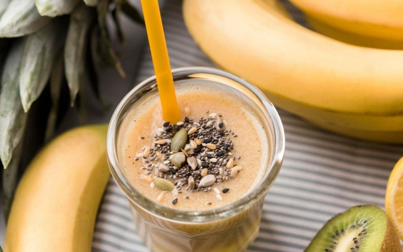 Smoothie de banana e aveia é perfeito para café da manhã | abc+