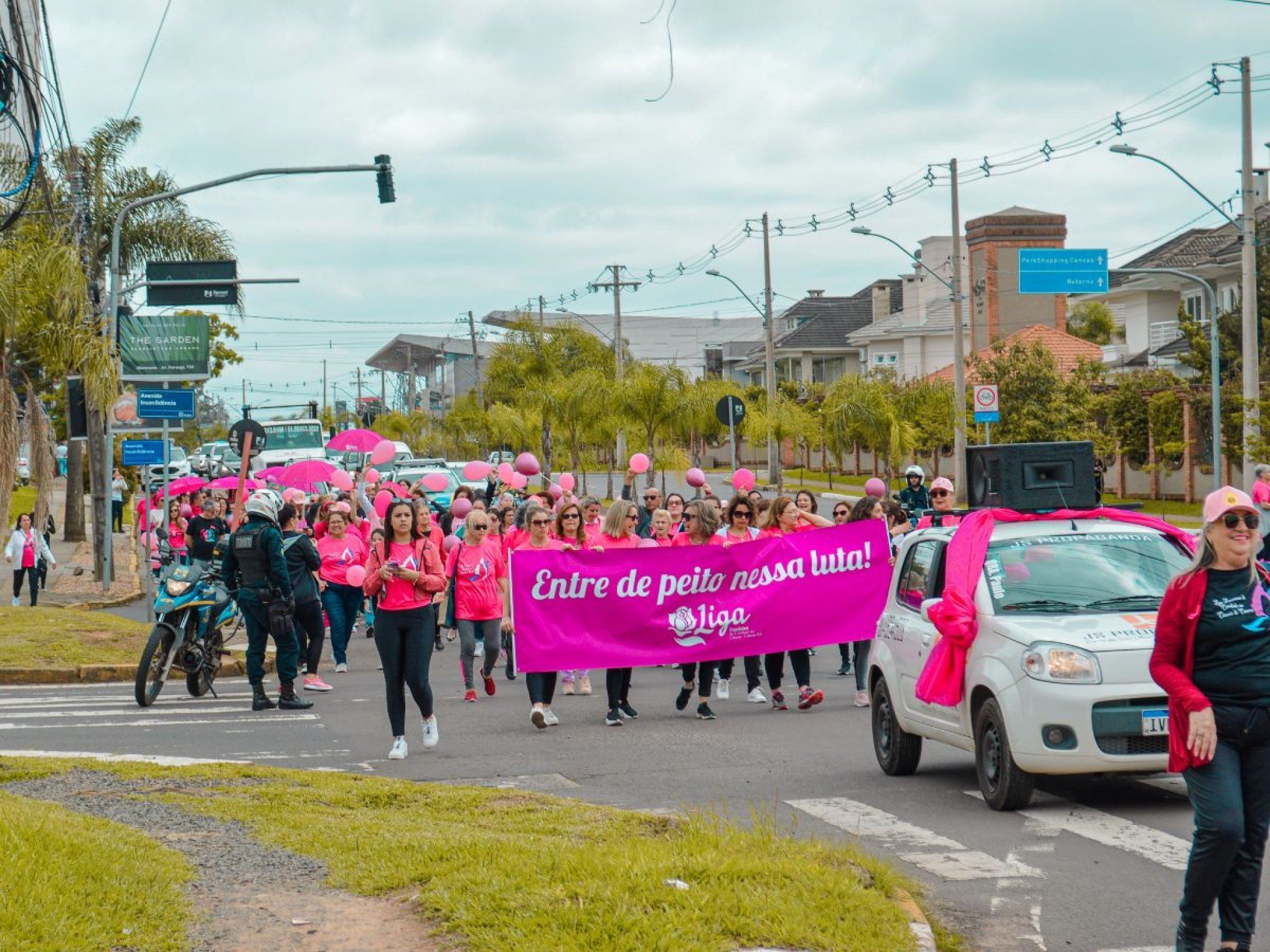 Caminhada Rosa acontece nesta quinta-feira (17) e conscientiza sobre câncer de mama