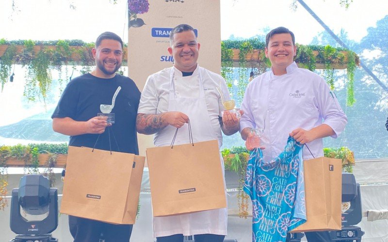 Trio vencedor do concurso Melhor Chef do Festival de Gastronomia de Gramado