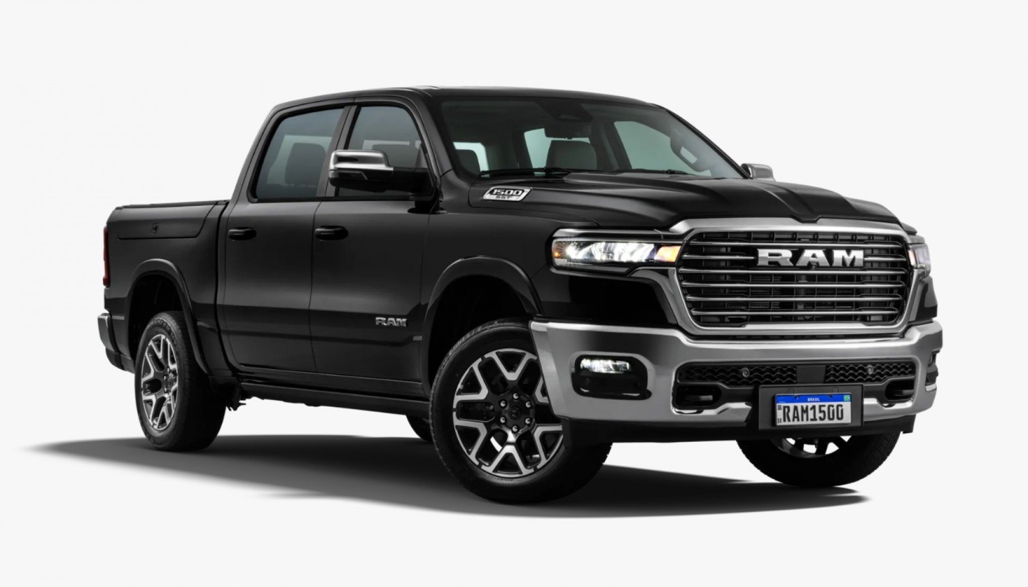 Nova Ram 1500 chega ao Brasil com motor V6 biturbo de mais de 400 cv