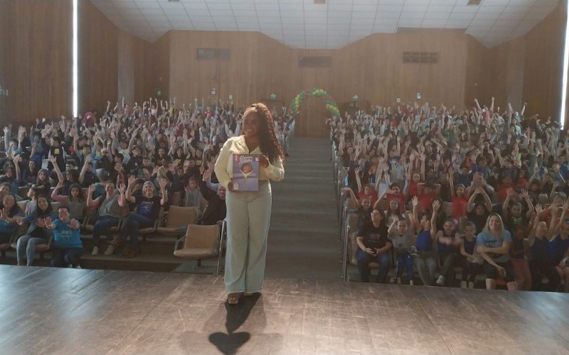 Daiane dos Santos no Centro Municipal de Cultura Lucio Fleck de Sapiranga  | abc+