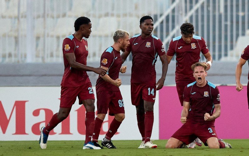 Gabriel Bohrer Mentz comemorando um gol pelo seu time, o Gzira | abc+