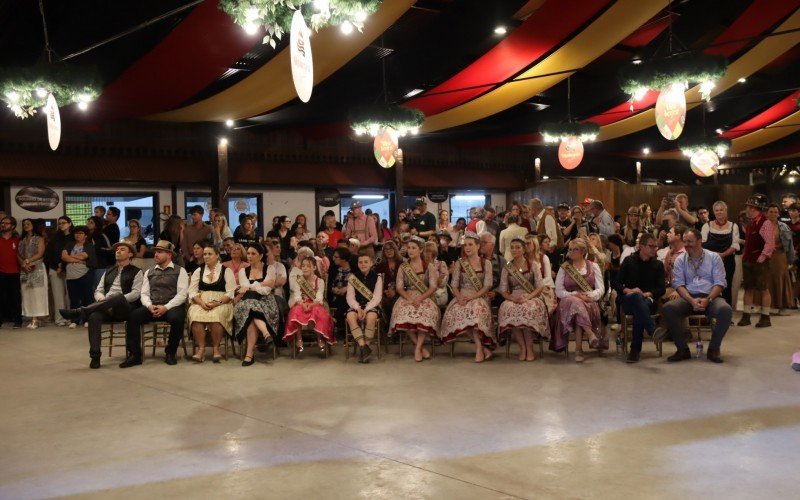 Representantes oficiais da 35ª Oktoberfest