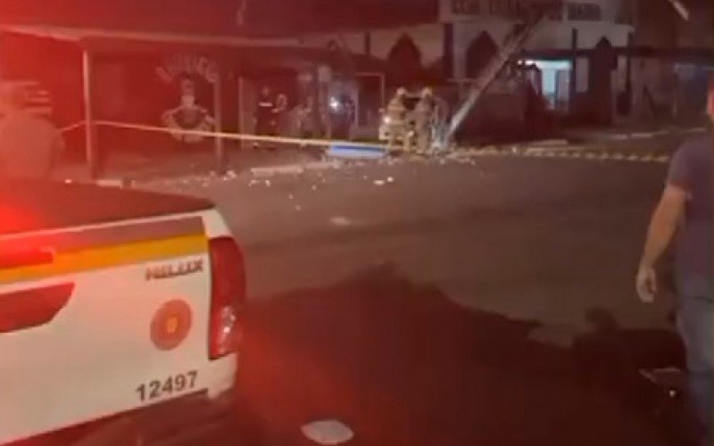 Atentado durante a noite desta quinta-feira (17) mobilizou a polícia e bombeiros