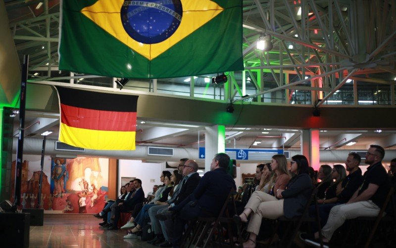 Fórum Brasil-Alemanha ocorreu na claraboia da Biblioteca da Unisinos