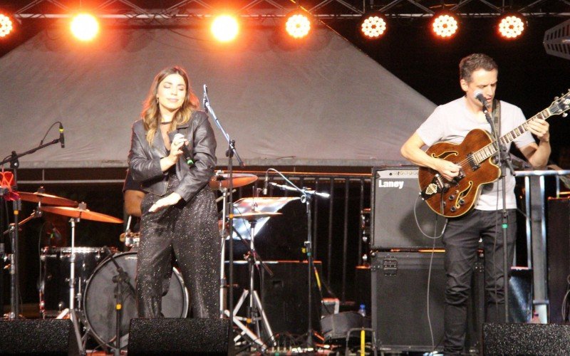 Raquel Pimentel & Banda foi atração na noite de sexta-feira (18