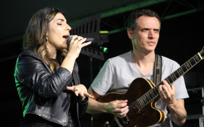 Raquel Pimentel &Banda foi atração na noite de sexta-feira (18 | abc+