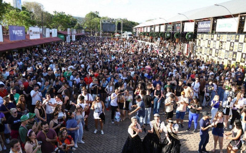 Último final de semana da 35ª Oktoberfest de Igrejinha é neste sábado (19) e domingo (20) | abc+
