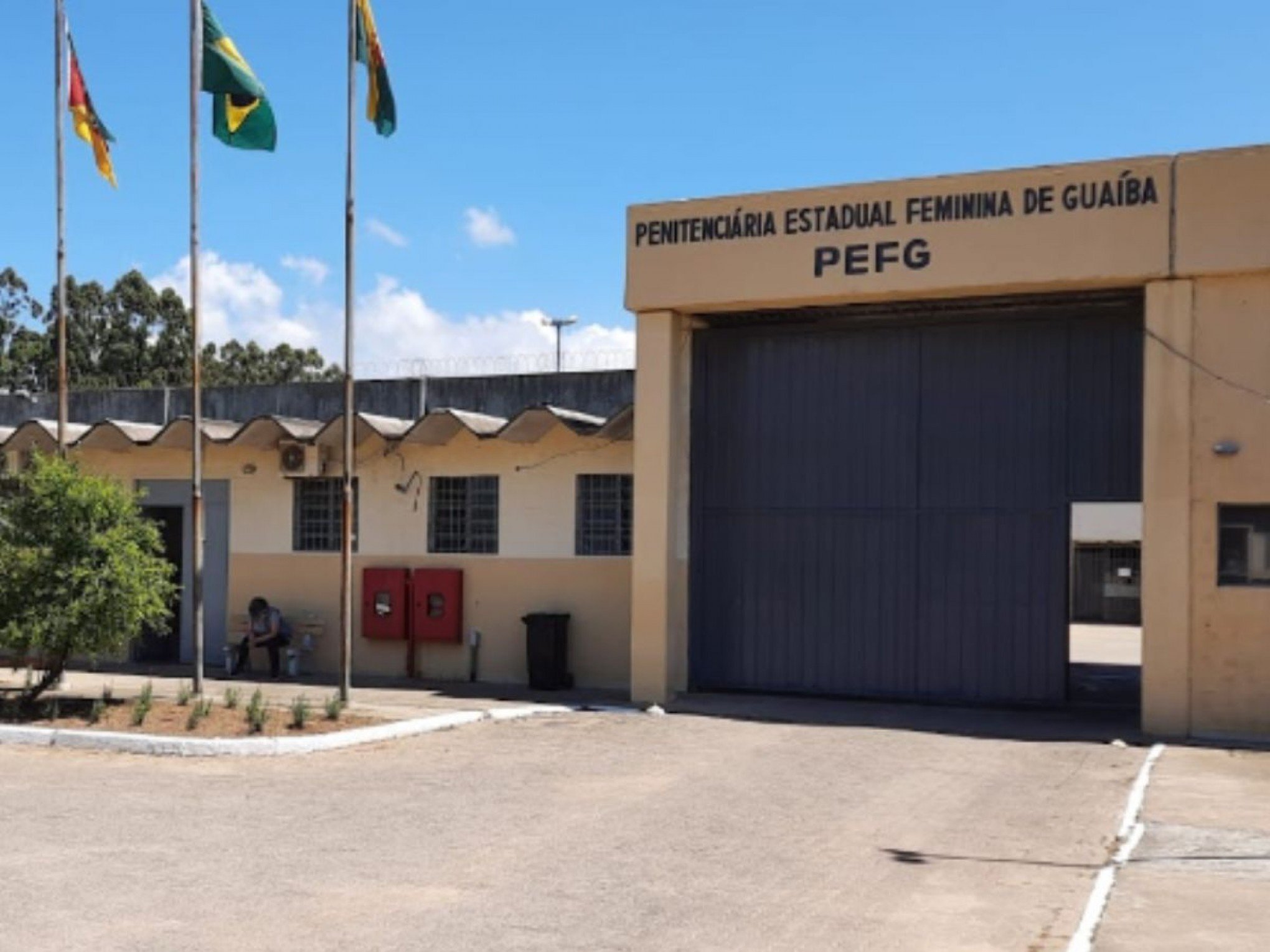 Morte de gêmeas: Mãe suspeita de envenenar filhas é transferida para presídio no RS