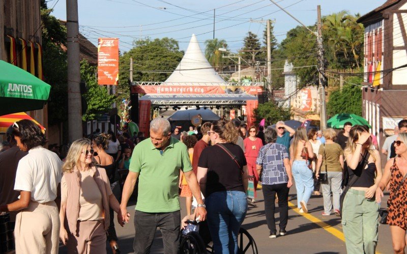 24ª edição da Hamburgerberg Fest movimenta Centro Histórico de Novo Hamburgo | abc+