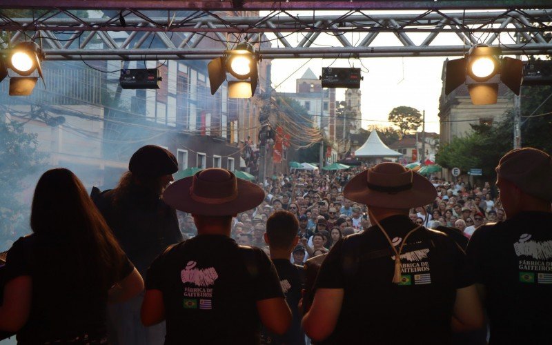 Show de Renato Borghetti atrai multidão em Novo Hamburgo