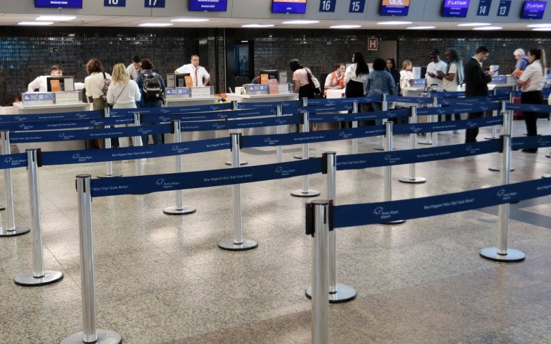 Terminal do Aeroporto Salgado Filho  | abc+