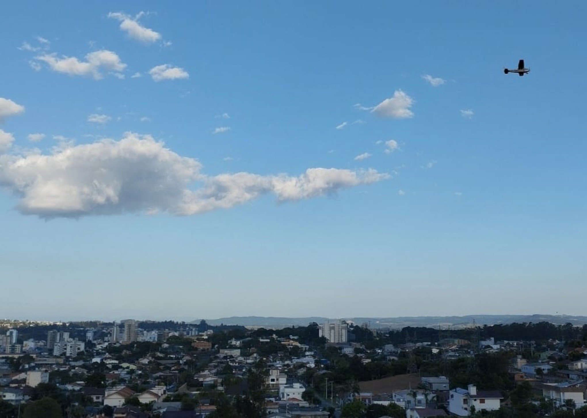  PREVISÃO DO TEMPO: Calor e temporais isolados antecedem chegada de ciclone ao RS; confira
