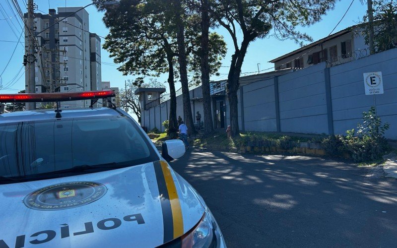 Apenado alvejado por criminosos em NH  | abc+