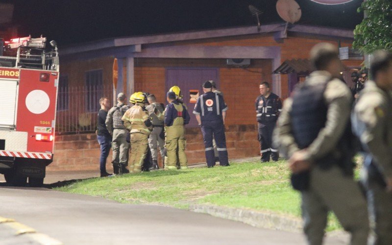 Cerco policial no bairro Ouro Branco, em Novo Hamburgo