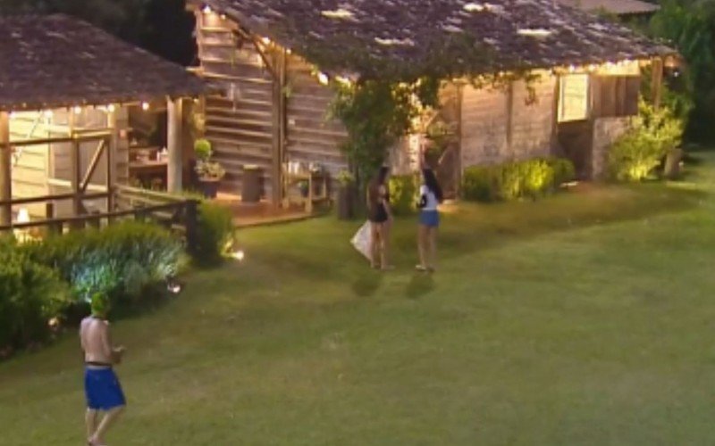 Luana foi ao estábulo e encheu um saco com fezes de cavalo para jogar na cama de Fernando | abc+