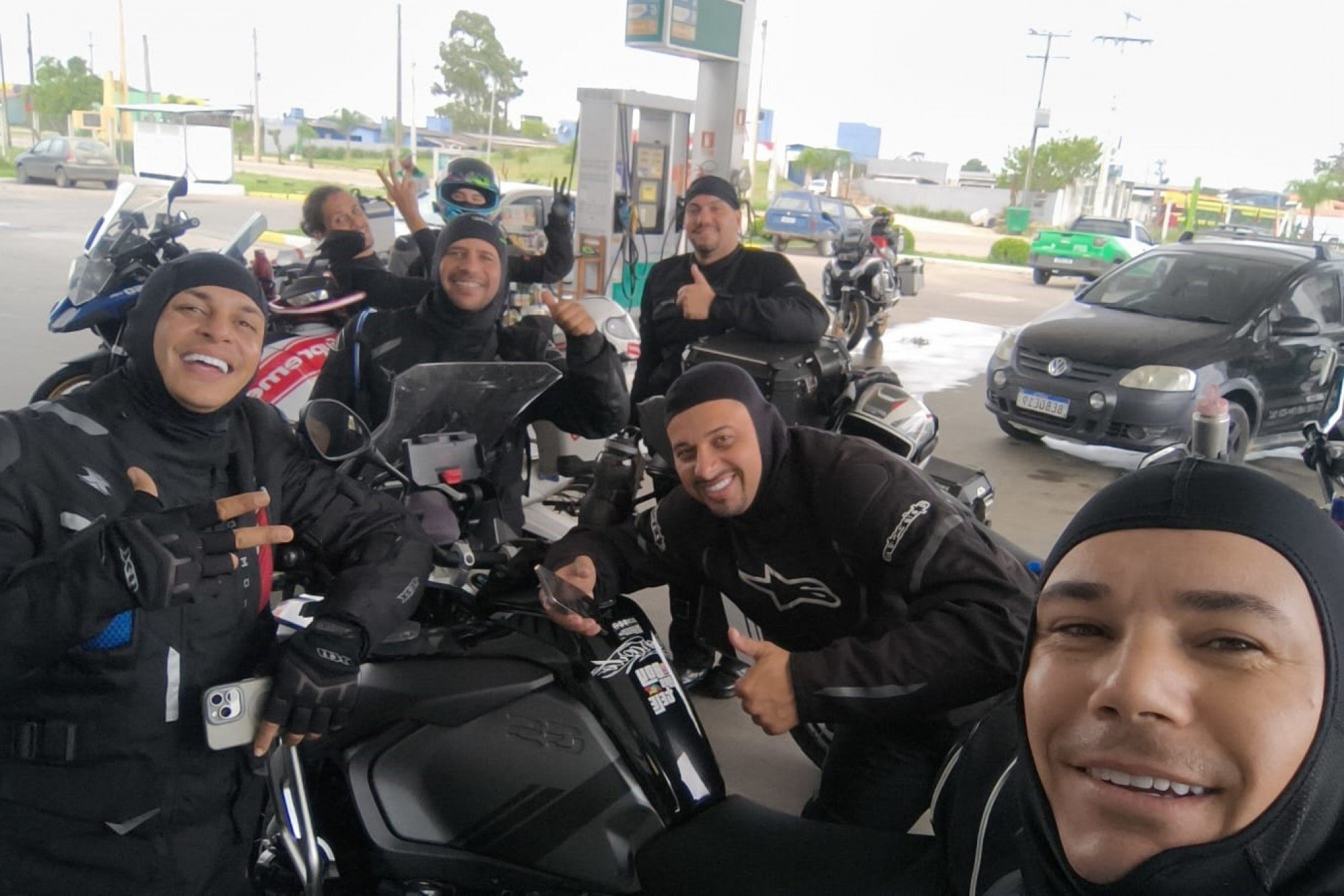 Grupo de motociclistas parte do Vale do Sinos para o Ushuaia