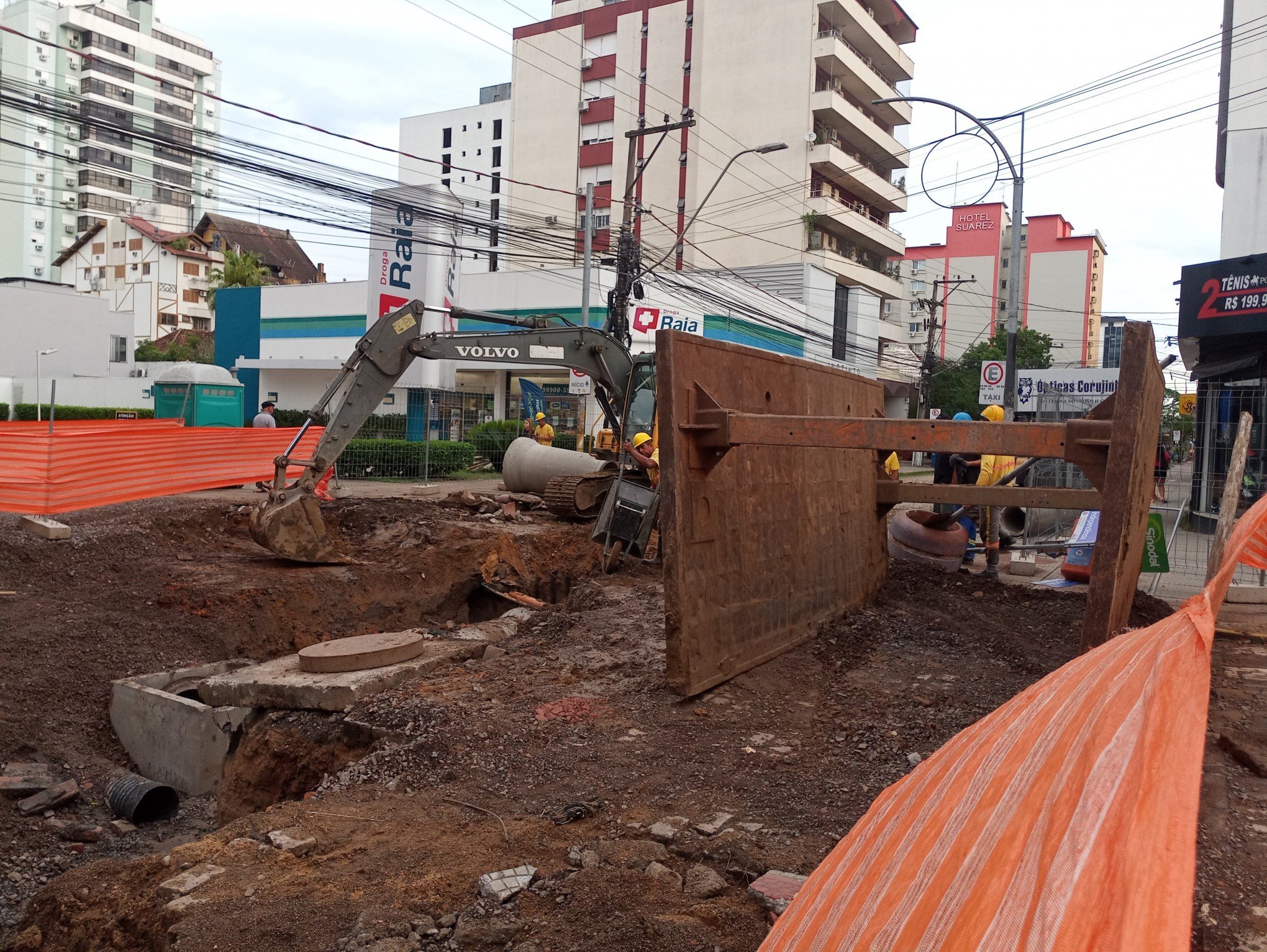 Obras na Rua Independência completam um ano; confira qual a estimativa de conclusão