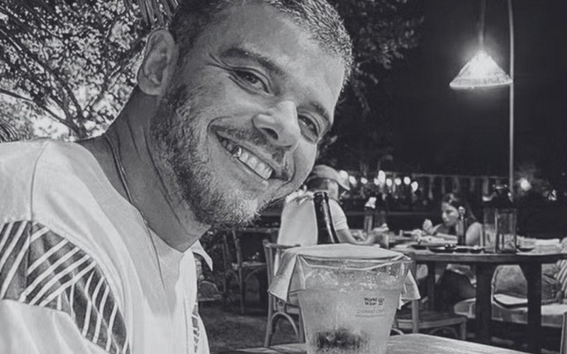 Ex-ator mirim da Globo é morto a tiros dentro de carro em Porto Seguro | abc+