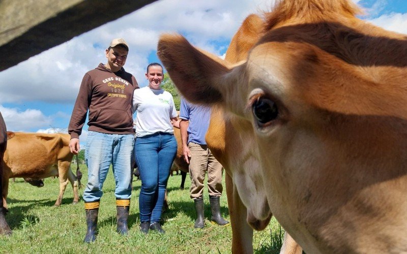 Agronegócio: família do Sítio Amigos da Terra em Lomba Grande  | abc+