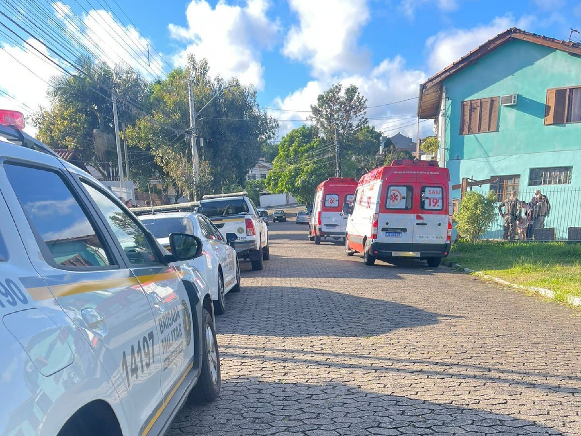 "Eu escutei os gritos e achei que fosse ladrão": Vizinho descreve rua onde homem atacou a família como lugar tranquilo