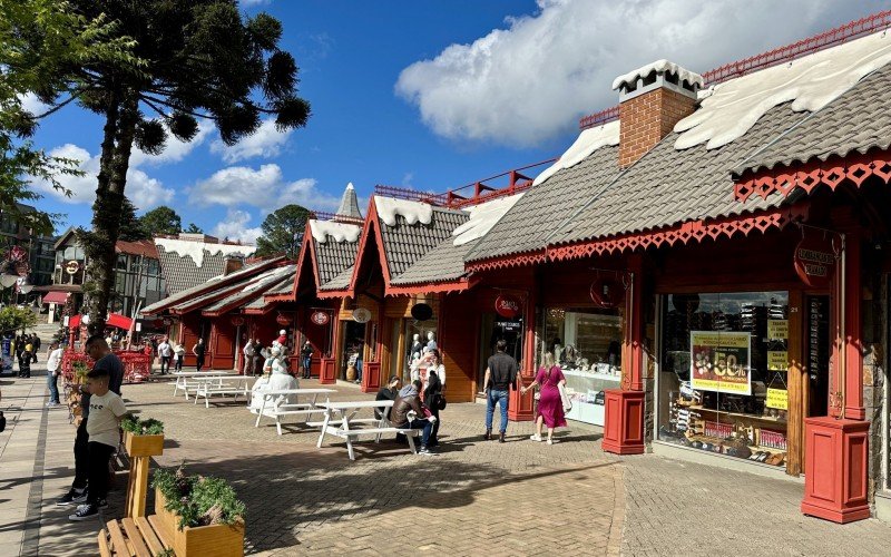 Parque Aldeia do Papai Noel, em Gramado, reabre ao público renovado e em novo endereço