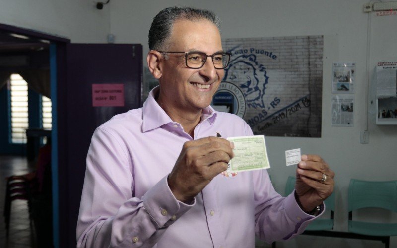 Jairo Jorge, atual prefeito de Canoas, não conseguiu a reeleição