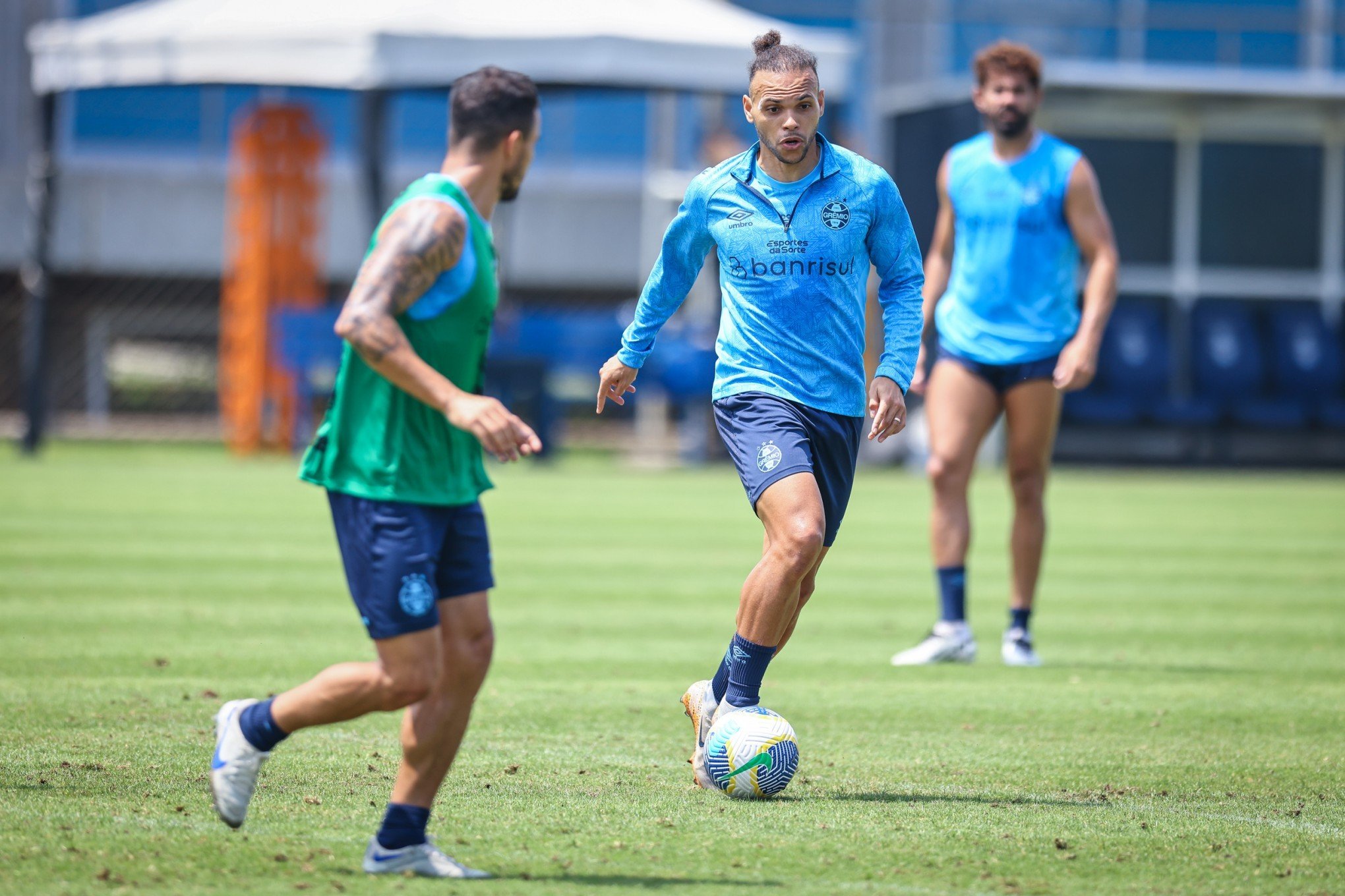 Grêmio se reapresenta após vitória de alívio contra o lanterna