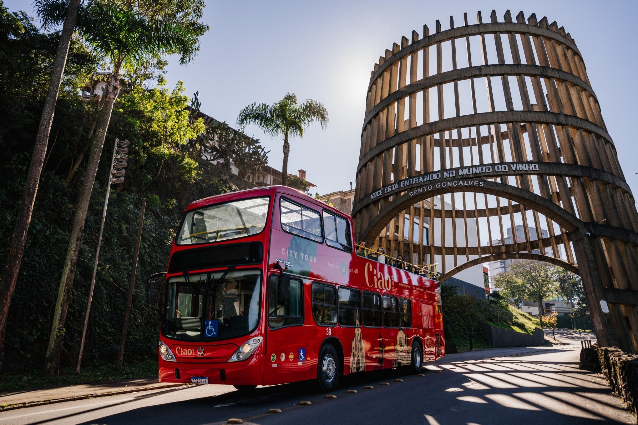 Região Uva e Vinho ganha novo passeio com ônibus panorâmico; confira detalhes