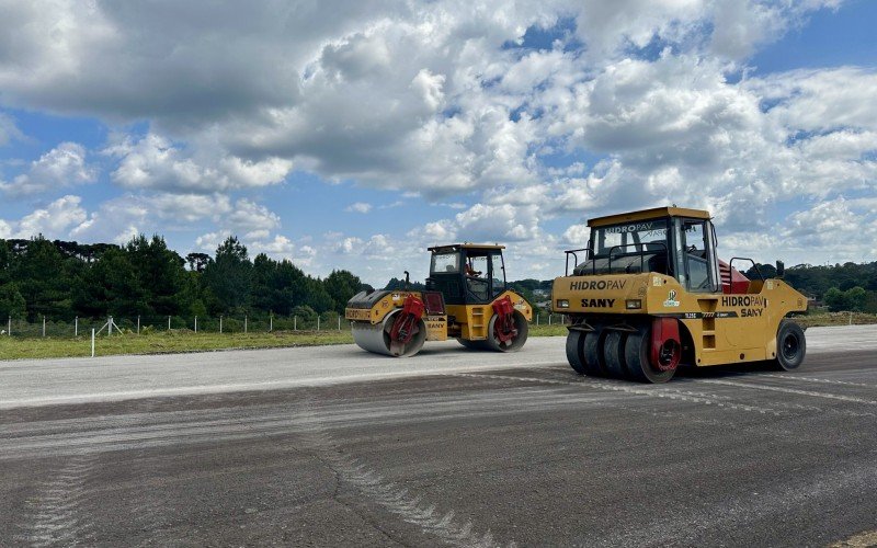 Iniciam as obras de alargamento da pista do aeroporto de Canela