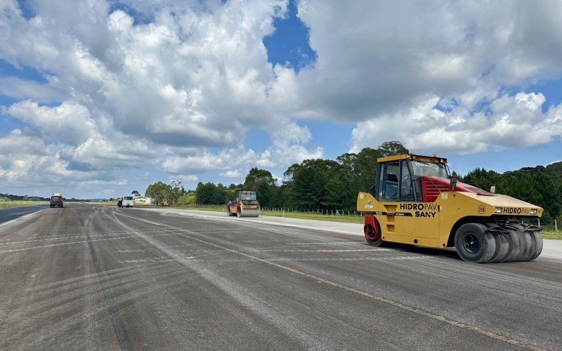 Iniciam as obras de alargamento da pista do aeroporto de Canela