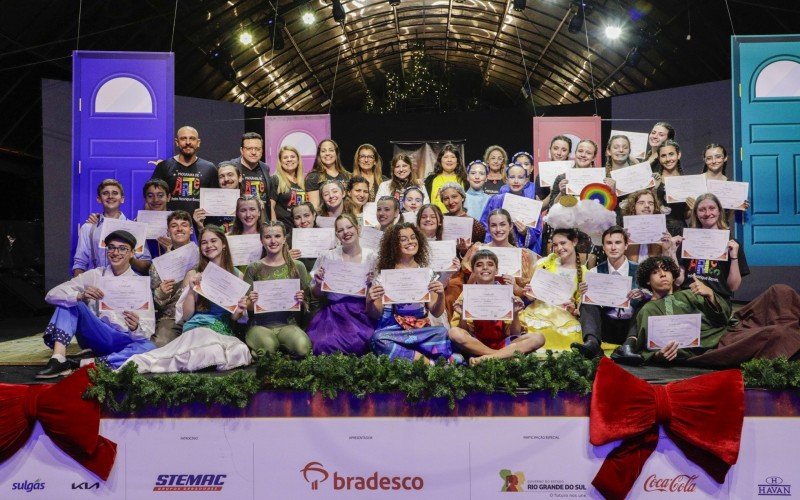 Turma de formandos do Programa de Artes de Gramado