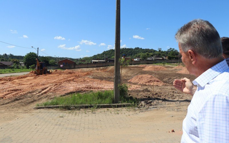 Prefeito Júlio Campani dá detalhes sobre a obra | abc+