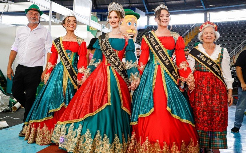SÃO LEOPOLDO FEST: Confira como foi a abertura dos portões da tradicional festa alemã