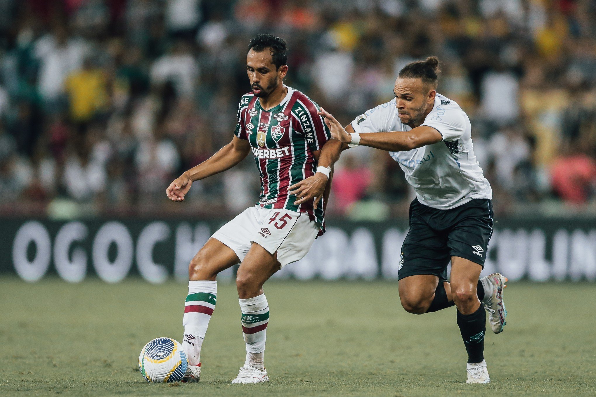 Grêmio arranca empate com o Fluminense nos acréscimos do 2º tempo